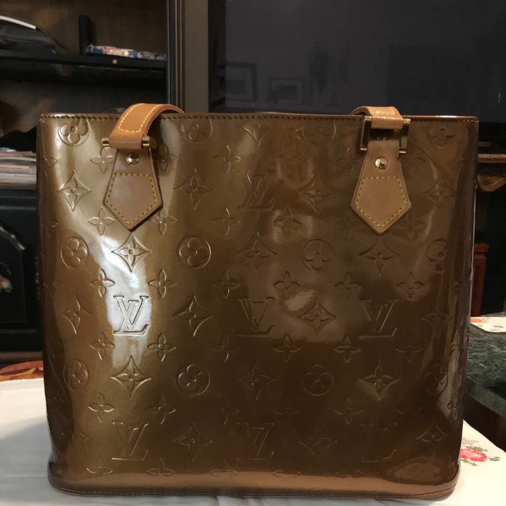 Authentic Louis Vuitton vernes